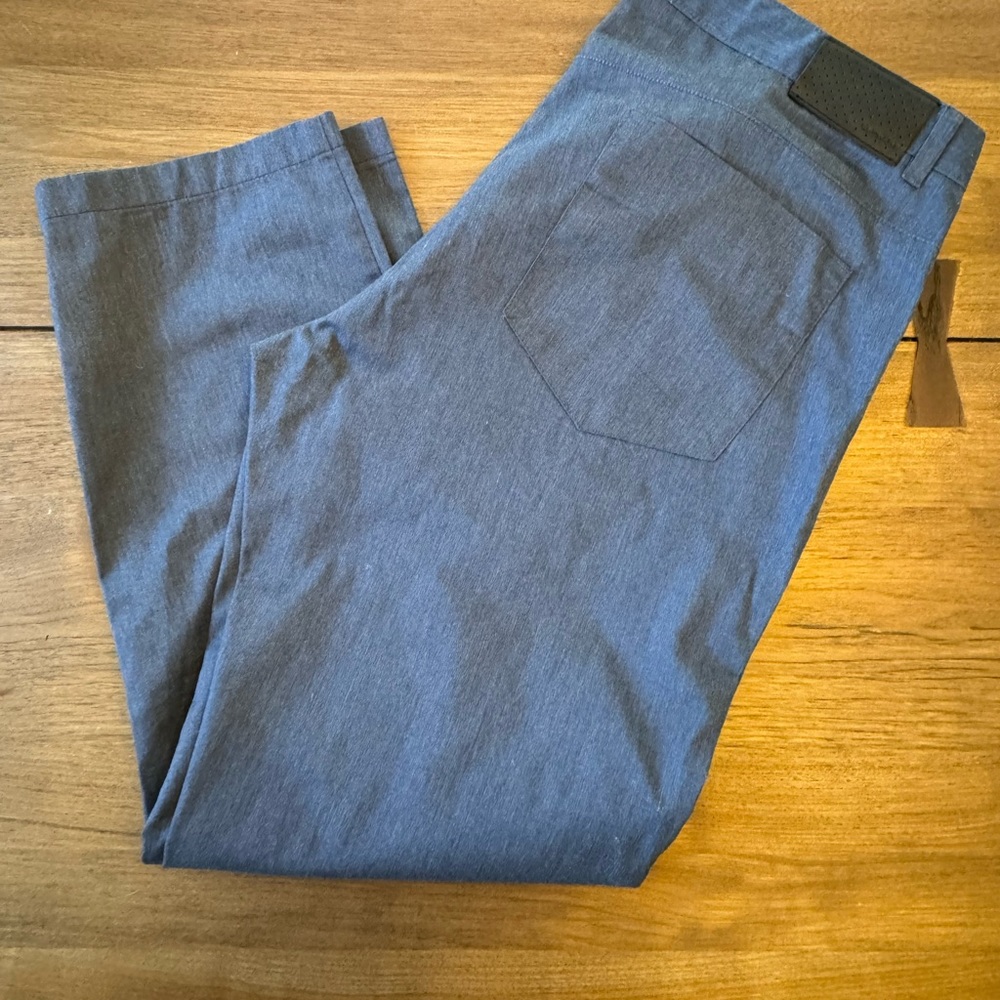 Calvin Klein Men’s Light Weight pants, 36x32 slim fit, amazing heathered blue 💙